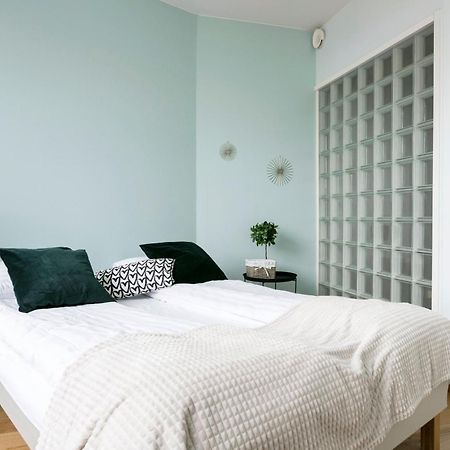 2Ndhomes Luxury Kamppi Center Apartment With Spa And Terrace Хелзинки Екстериор снимка