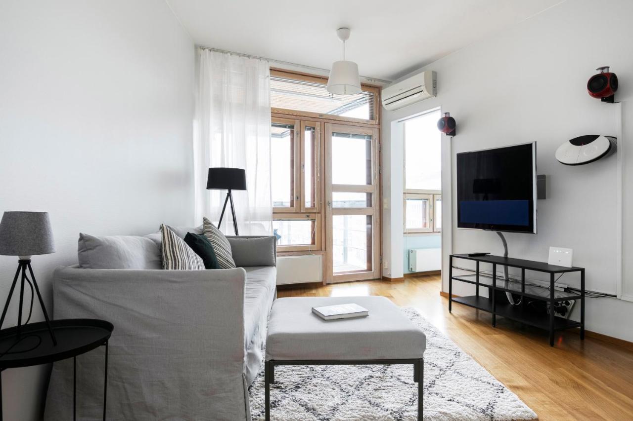2Ndhomes Luxury Kamppi Center Apartment With Spa And Terrace Хелзинки Екстериор снимка